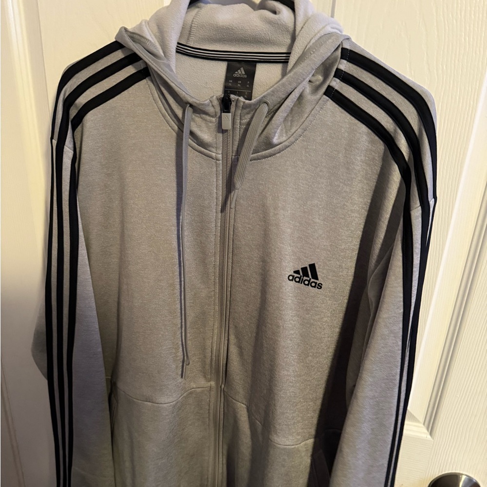 Grey men’s adidas hoodie xl